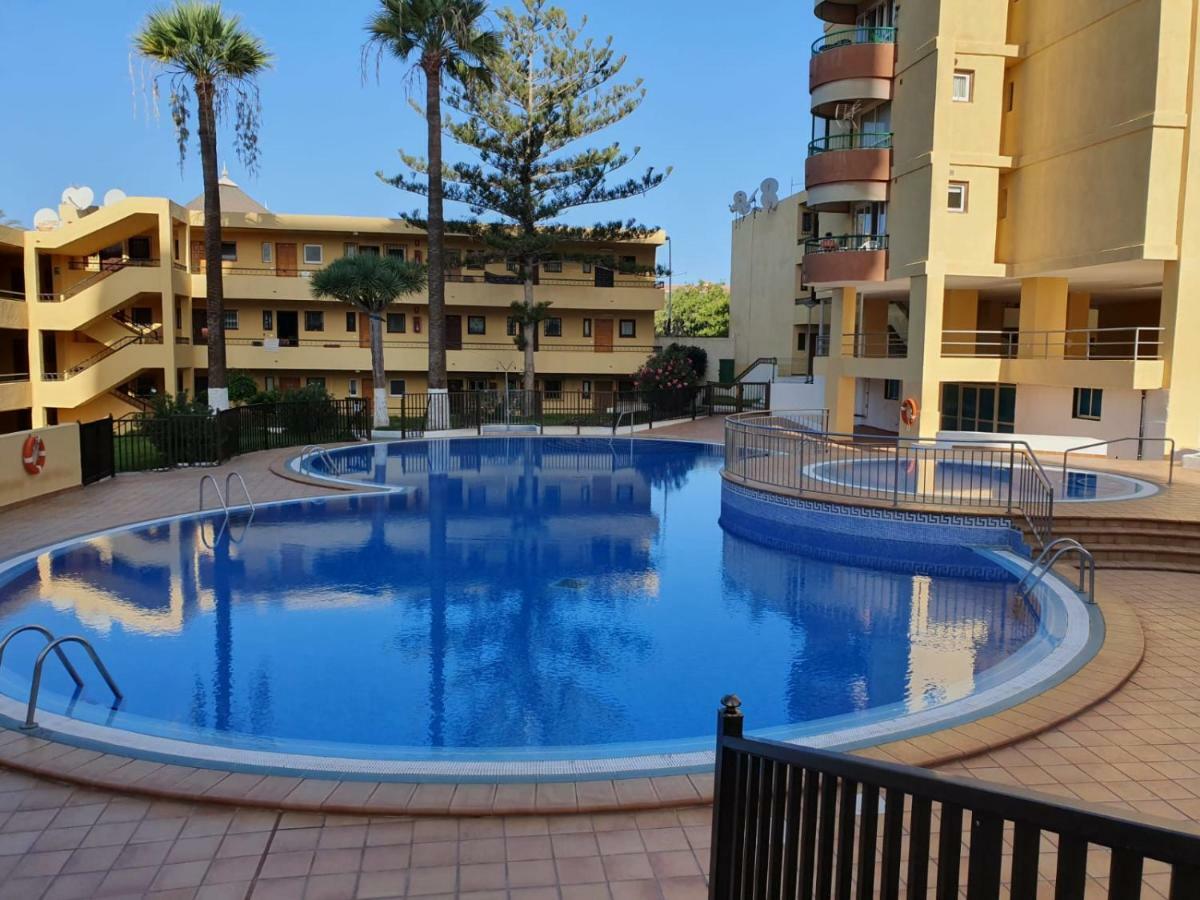 Apartamento Torres Del Sol アロナ エクステリア 写真
