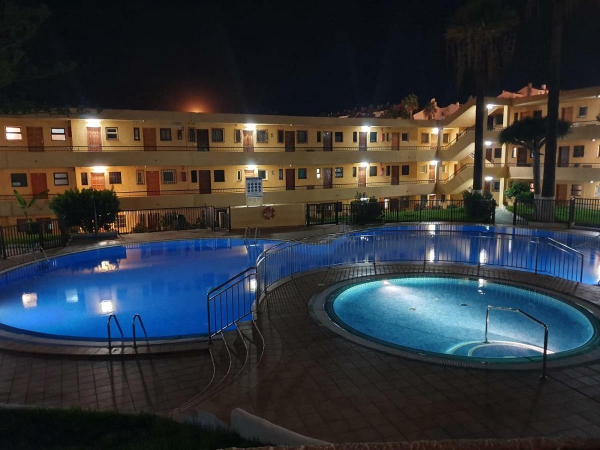 Apartamento Torres Del Sol アロナ エクステリア 写真